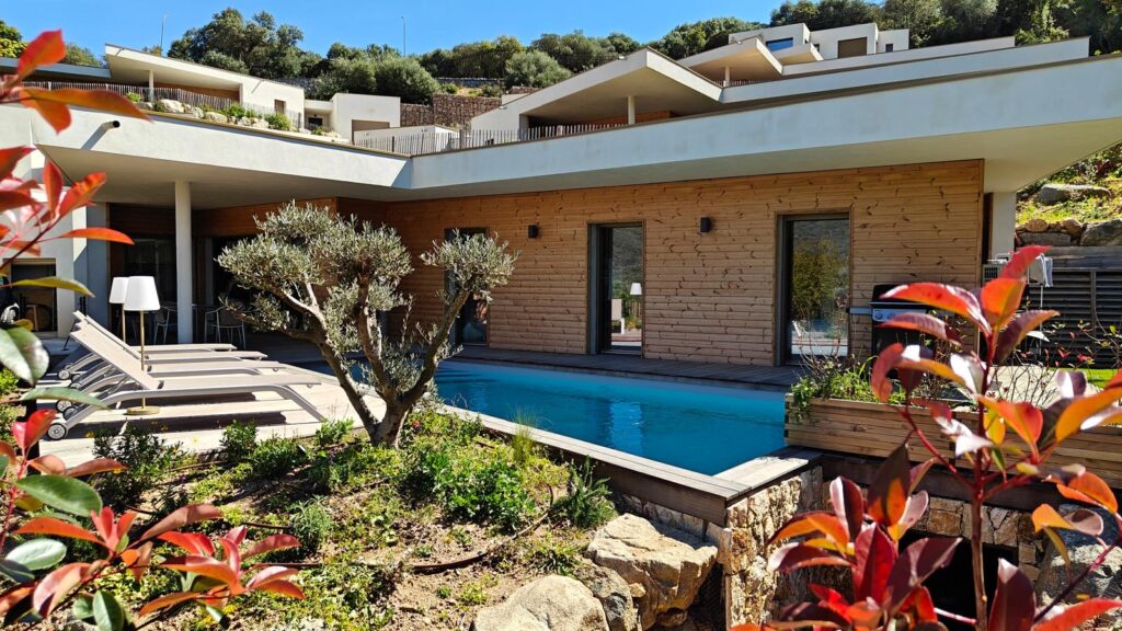 90cb673c-524c-440e-8e3f-5ce8ed569402