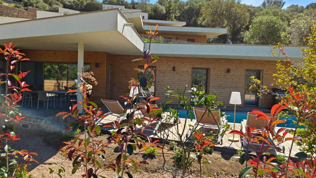 a02a500c-a7e3-4a83-8c06-ab3b01deffb8